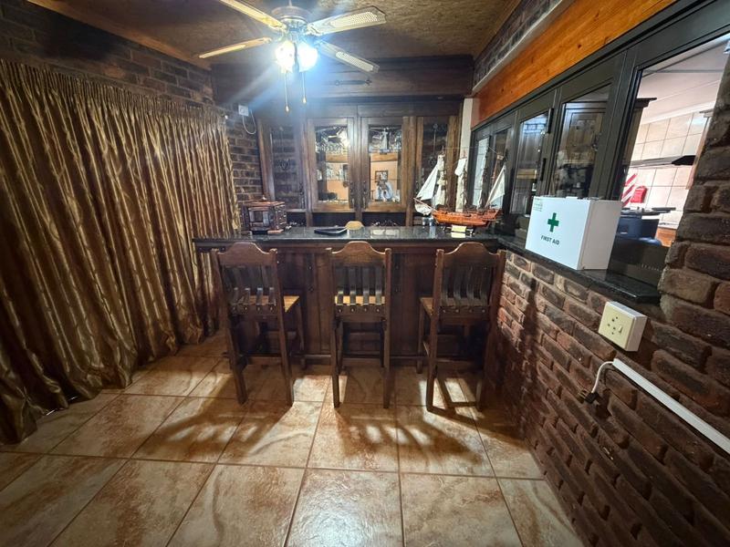 10 Bedroom Property for Sale in Kathu Northern Cape